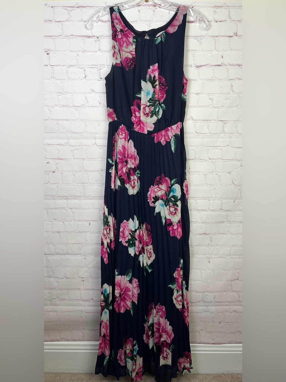 J Howard Floral Sleeveless Maxi Dress with Pleated Skirt
